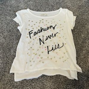 Abercrombie kids graphic fashion never lies with hearts T-shirt